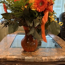 Ribbons And Roses - Floral arrangements
