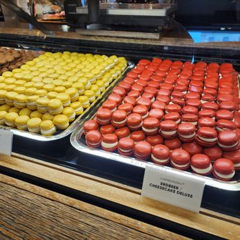 Sprüngli - Chocolatiers & Shops Near Me - Zürich, ZH Sprüngli - Chocolatiers & Shops Near Me - Zürich, ZH