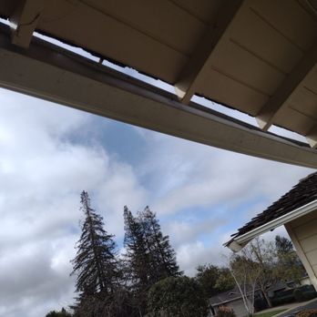 Alex Gutter & Roof - BEFORE PIC - Roofing Near Me - San Jose, California Alex Gutter & Roof - BEFORE PIC - Roofing Near Me - San Jose, California