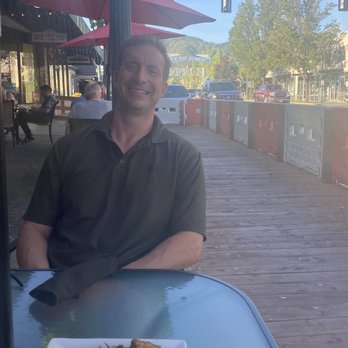 The Twisted Cork - Crab cakes on their wonderful patio - Wine Bars Near Me - Grants Pass, Oregon
