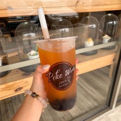 Poke World - Passion Fruit Black and Green Tea w/ tapioca