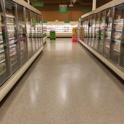 Publix - Clean aisle