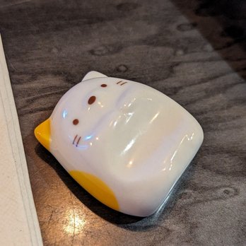 Fujisan Japanese Restaurant - Cat chopstick rest - Japanese Near Me - Markham, Ontario
