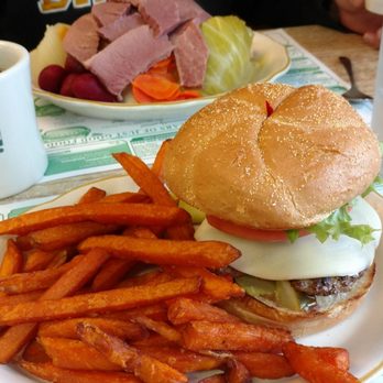 George's Diner - HUGE burgers that are always juicy and with fresh toppings of choice. - Breakfast & Brunch Near Me - Meredith, New Hampshire