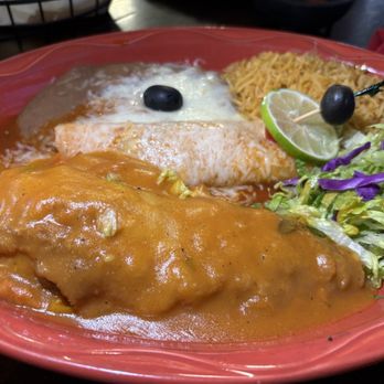 Alberto's Cantina - Combo Plate (Chile Relleno and Enchilada) - Sports Bars Near Me - Pleasanton, California Alberto's Cantina - Combo Plate (Chile Relleno and Enchilada) - Sports Bars Near Me - Pleasanton, California