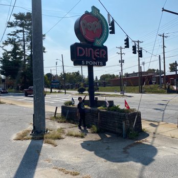 Pop's Diner - American Near Me - Hendersonville, North Carolina Pop's Diner - American Near Me - Hendersonville, North Carolina