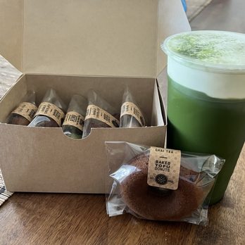 Ring Donuts - 6 pack of assorted donuts and sea salt cream iced matcha green tea drink - Donuts Near Me - Los Angeles, California Ring Donuts - 6 pack of assorted donuts and sea salt cream iced matcha green tea drink - Donuts Near Me - Los Angeles, California