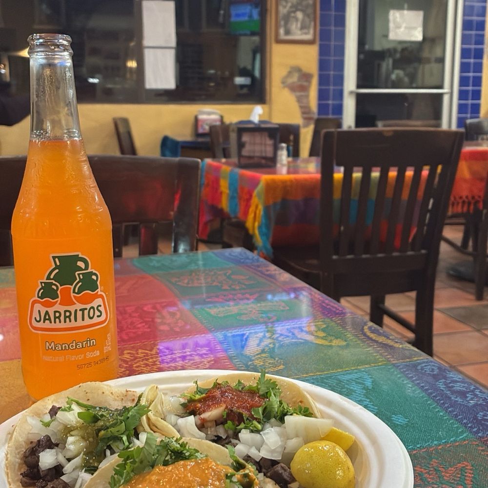 3 asada tacos with a jarritos