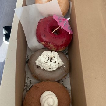 Doe Donuts - Donuts Near Me - Portland, Oregon Doe Donuts - Donuts Near Me - Portland, Oregon