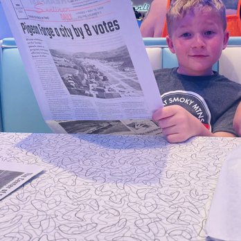 Sunliner Diner - Fun "news paper" as menu - Diners Near Me - Pigeon Forge, Tennessee Sunliner Diner - Fun "news paper" as menu - Diners Near Me - Pigeon Forge, Tennessee