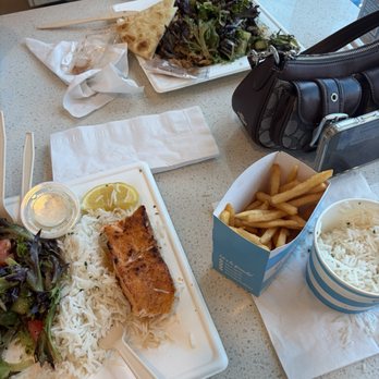 Luna Grill Bixby Village Long Beach - Greek Near Me - Long Beach, California Luna Grill Bixby Village Long Beach - Greek Near Me - Long Beach, California