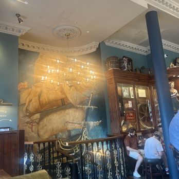 The Admiralty - Pubs Near Me - London, XGL