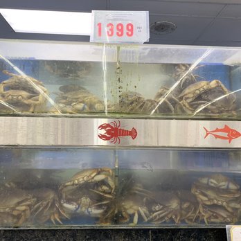 Westminster Superstore - 13.99/lb for Dungeness crab - International Grocery Near Me - Westminster, California