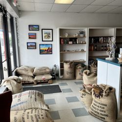 Moons Coffee & Tea