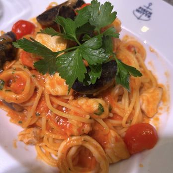 Fisch-Witte - Spaghetti with Seafood - Fishmonger Near Me - Munich, BY Fisch-Witte - Spaghetti with Seafood - Fishmonger Near Me - Munich, BY