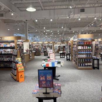 Barnes & Noble - Bookstores Near Me - Paramus, New Jersey