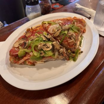 Pizzeria Uno - Pizza Near Me - Chicago, Illinois
