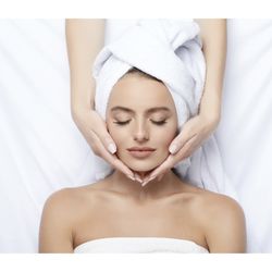 Blende - Custom Facials and skincare based on exactly what your skin needs. European Custom facials, Microderm, Hydroderm, Dermaplaning., Wax,