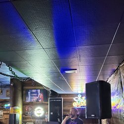 Dock's Cocktails - The shitty Dj who wants money for switching songs around.