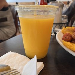 Jerri's Luncheonette - Mango Smoothie