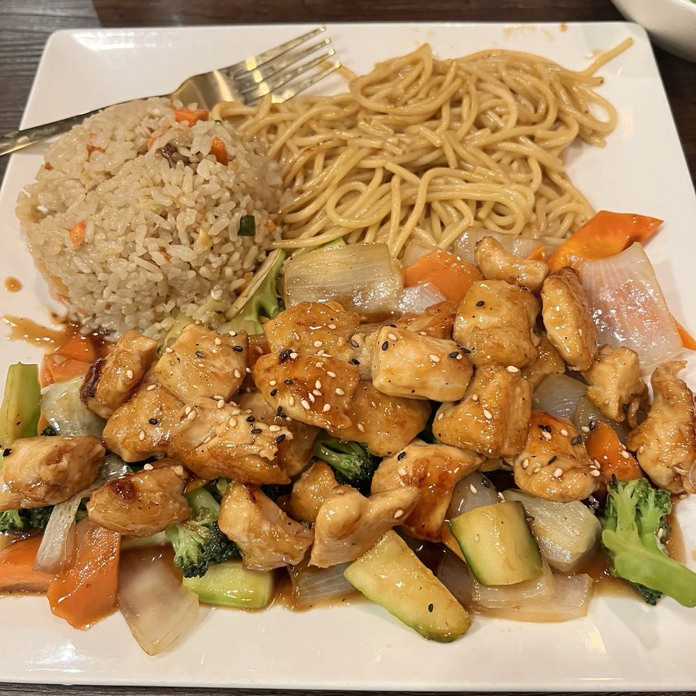 Mahzu Sushi & Grill - Chicken hibachi - Sushi Bars Near Me - Gainesville, Florida Mahzu Sushi & Grill - Chicken hibachi - Sushi Bars Near Me - Gainesville, Florida