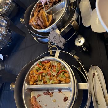 The Blue Elephant - Hot Foods! - Italian Near Me - Wayne, Pennsylvania