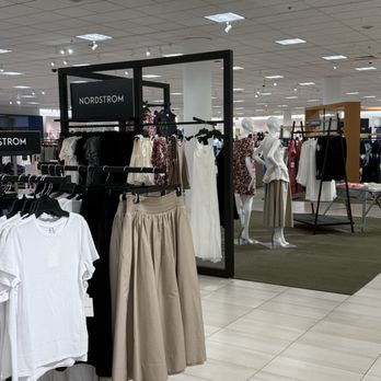 The Shops At La Cantera - Shopping Centers Near Me - San Antonio, Texas The Shops At La Cantera - Shopping Centers Near Me - San Antonio, Texas