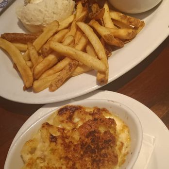 LongHorn Steakhouse - Chicken fried chicken, macaroni, fries, mashed potatoes and gravy - Steakhouses Near Me - Houston, Texas LongHorn Steakhouse - Chicken fried chicken, macaroni, fries, mashed potatoes and gravy - Steakhouses Near Me - Houston, Texas