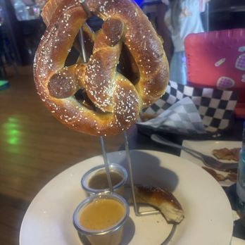 Icons Sports Grill - Pretzel - American Near Me - Gilbert, Arizona Icons Sports Grill - Pretzel - American Near Me - Gilbert, Arizona