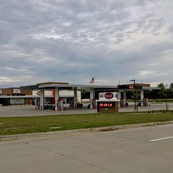 Kum & Go - Overall view facing southeast - Gas Stations Near Me - Waukee, Iowa Kum & Go - Overall view facing southeast - Gas Stations Near Me - Waukee, Iowa