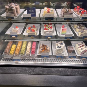 Paris Baguette - Bakeries Near Me - Honolulu, Hawaii Paris Baguette - Bakeries Near Me - Honolulu, Hawaii