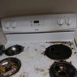Moving On Cleaning Services - Before
