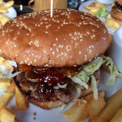 Bowling sport centrum Mikulov - Mega Strike Burger