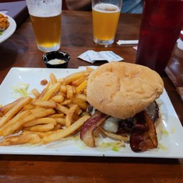 Bama burger Bama burger