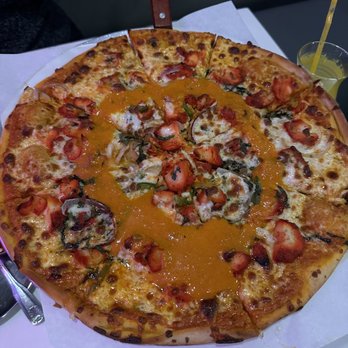 Darbar India - Chicken tikka masala pizza - Indian Near Me - Branford, Connecticut Darbar India - Chicken tikka masala pizza - Indian Near Me - Branford, Connecticut