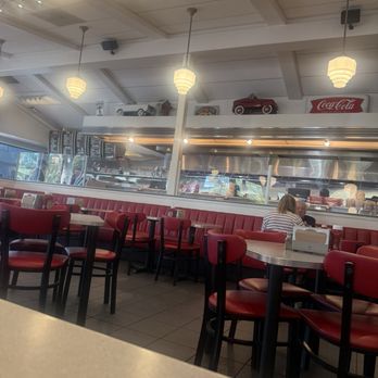 Jeffrey's Hamburgers - Restaurant Interior - Burgers Near Me - Menlo Park, California