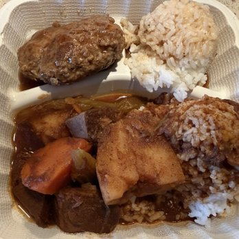 Maruki Tei - Regular Plate:  Teriyaki hamburger and Beef Stew with rice - Hawaiian Near Me - Kaneohe, Hawaii