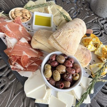 Macari Vineyards - Wineries Near Me - Mattituck, New York