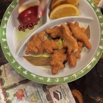 Rainforest Cafe - kids Jurassic Chicken Tidbits - American Near Me - Atlantic City, New Jersey