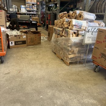 The Home Depot - What is this hot mess? - Hardware Stores Near Me - Oviedo, Florida