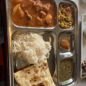 Everest Restaurant - Chicken Vindaloo Lunch - Halal Near Me - Anchorage, Alaska