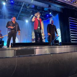 Nashville Roadhouse Live