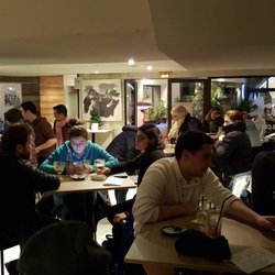 Icc - Good quick service, cool atmosphere, the place to be in Saint Lary !