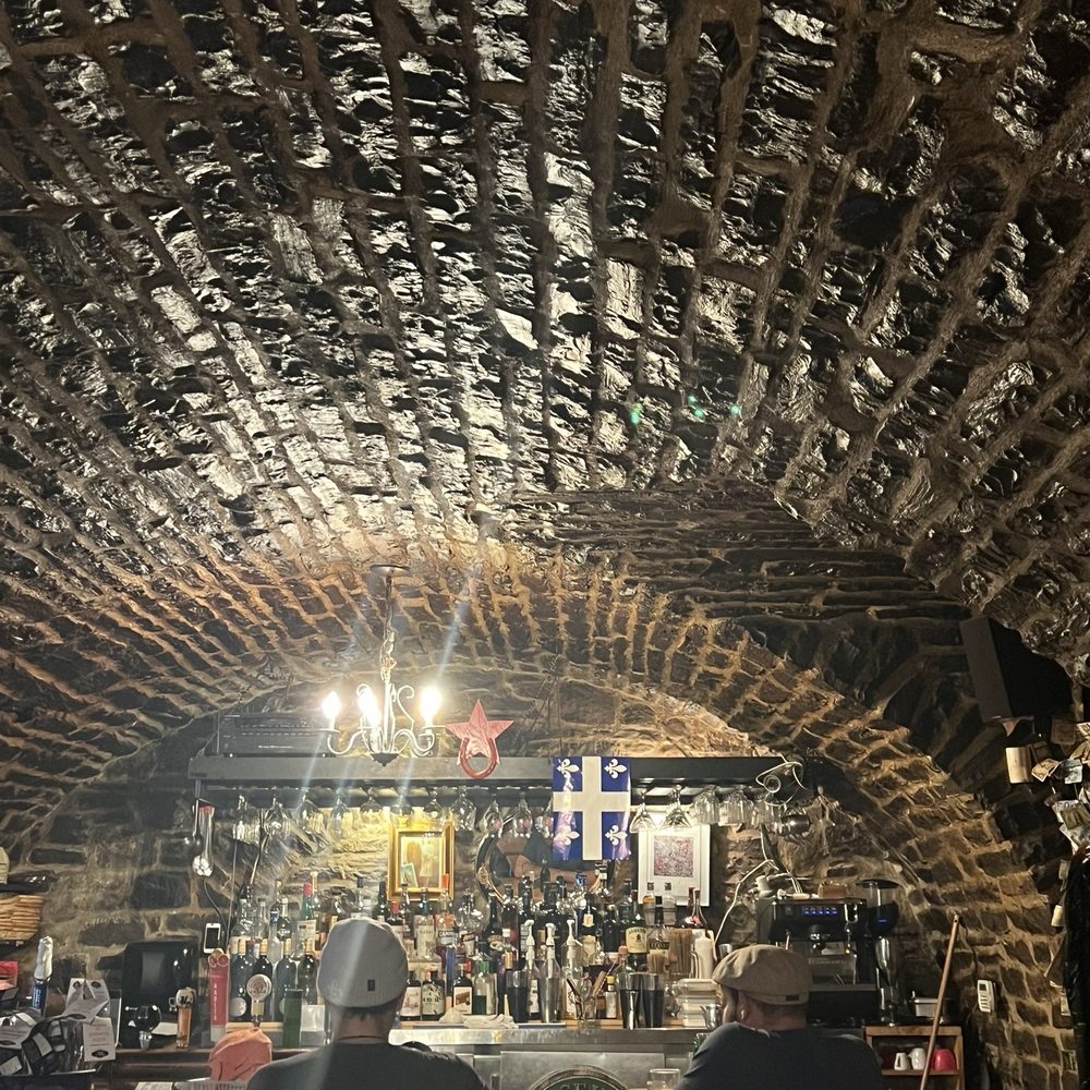 Oncle Antoine - Bar - Pubs Near Me - Quebec City, Quebec Oncle Antoine - Bar - Pubs Near Me - Quebec City, Quebec