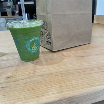 REVES Smoothie Café - Kale smoothie, size small . - Juice Bars & Smoothies Near Me - Westfield, New Jersey REVES Smoothie Café - Kale smoothie, size small . - Juice Bars & Smoothies Near Me - Westfield, New Jersey