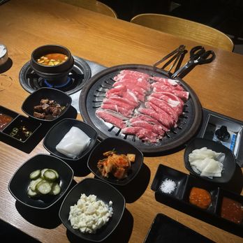 Woo Hyang Woo - Brisket and banchan - Korean Near Me - Los Angeles, California Woo Hyang Woo - Brisket and banchan - Korean Near Me - Los Angeles, California