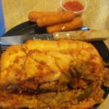 Art's Pizza - Pizza Near Me - Anderson, Indiana