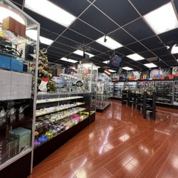 Lala Land Smoke Shop