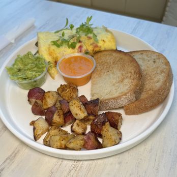 Commune All Day Cafe - Veggie Omelette with excellent potatoes and sauces - Breakfast & Brunch Near Me - Billerica, Massachusetts