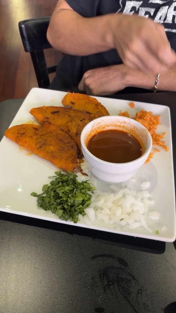 Chupitos Seafood And Tacos